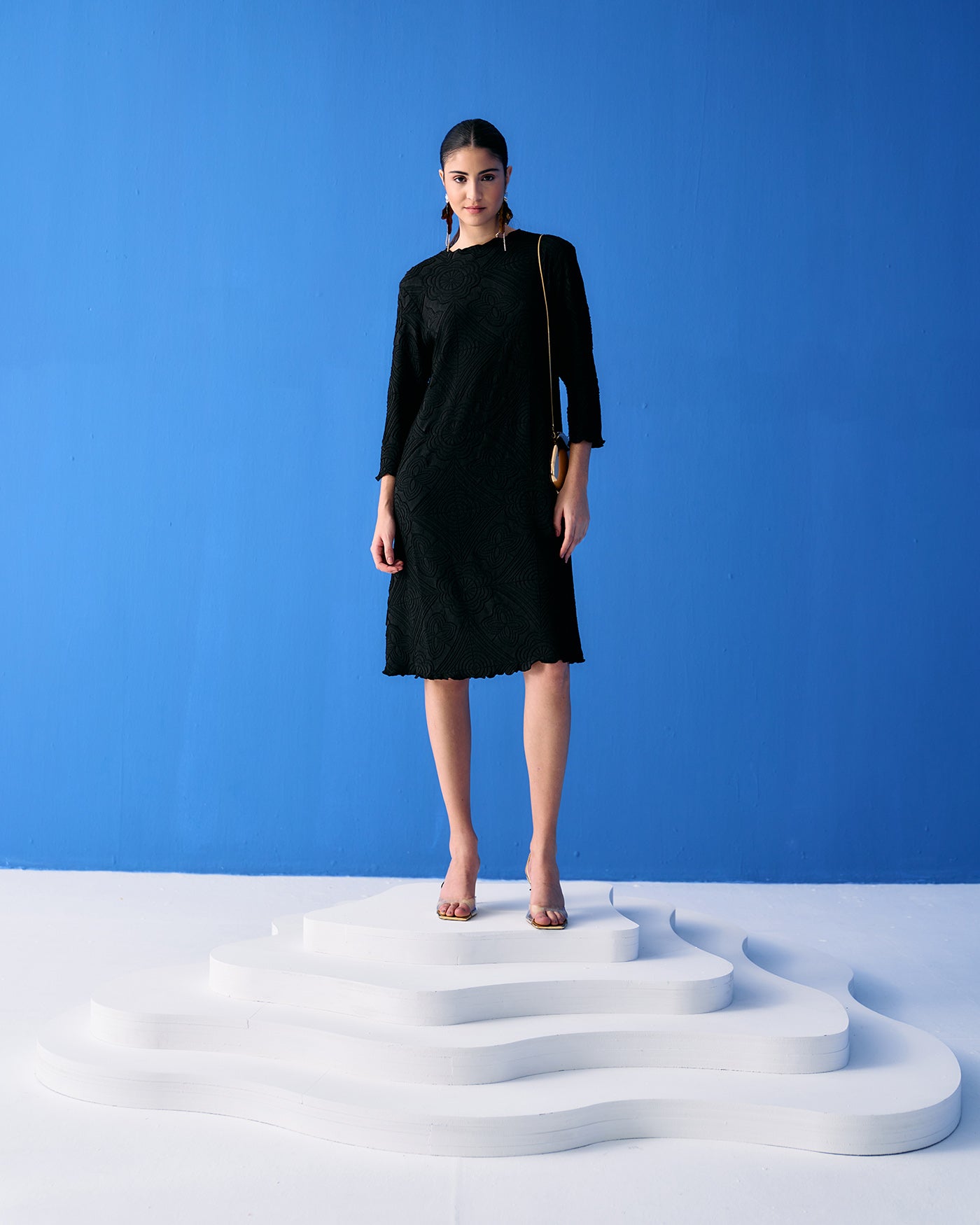 BLACK MOSIAC TEXTURED DRESS