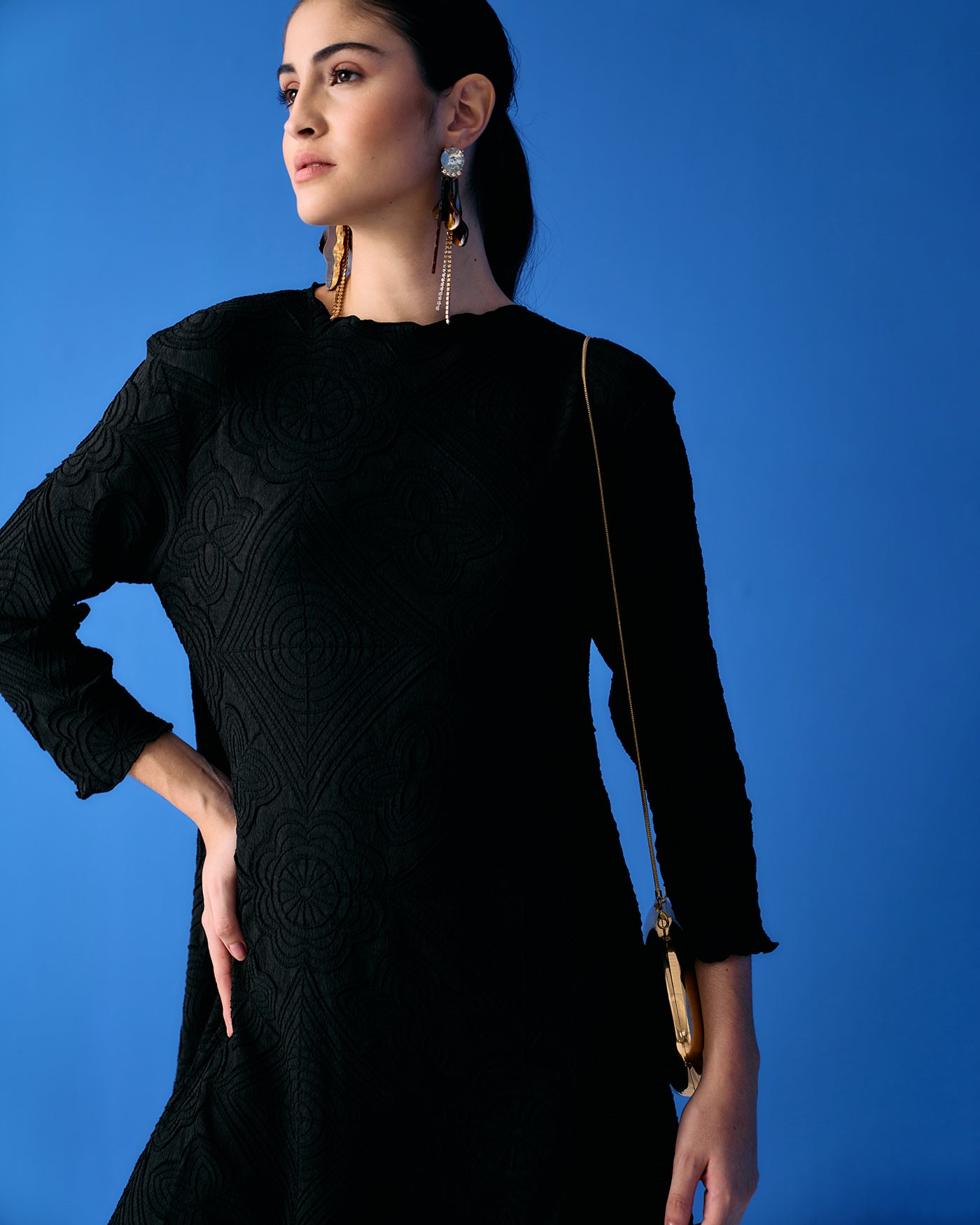 BLACK MOSIAC TEXTURED DRESS