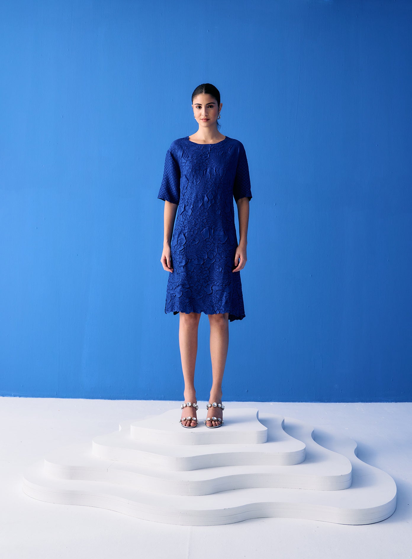 BLUE FLOWER TEXTURED DRESS