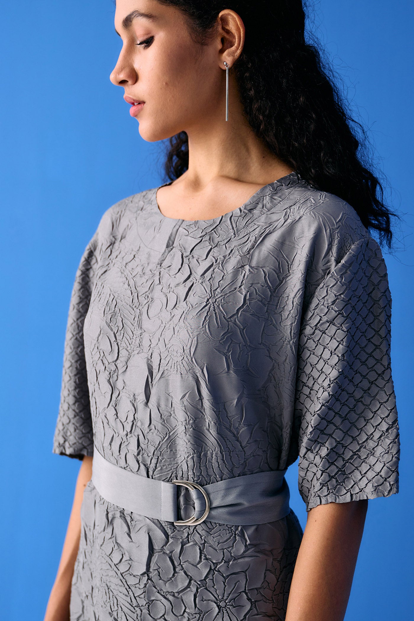 GREY FLOWER TEXTURED DRESS