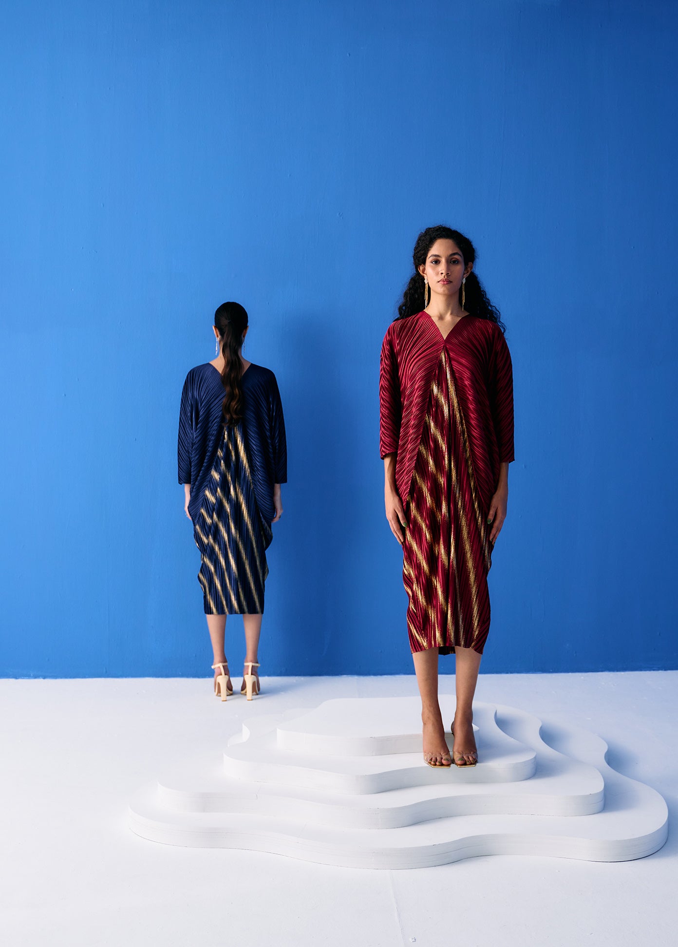 MAROON TWO TONE METALLIC DRAPE DRESS