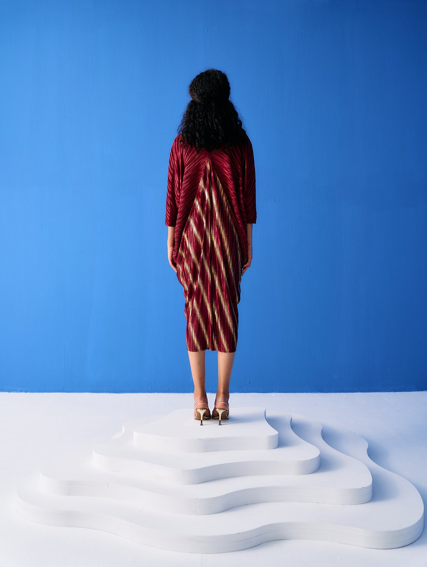 MAROON TWO TONE METALLIC DRAPE DRESS