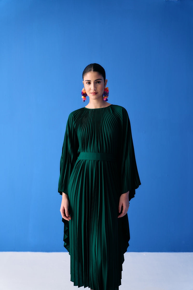 GREEN PLEATED CAPE