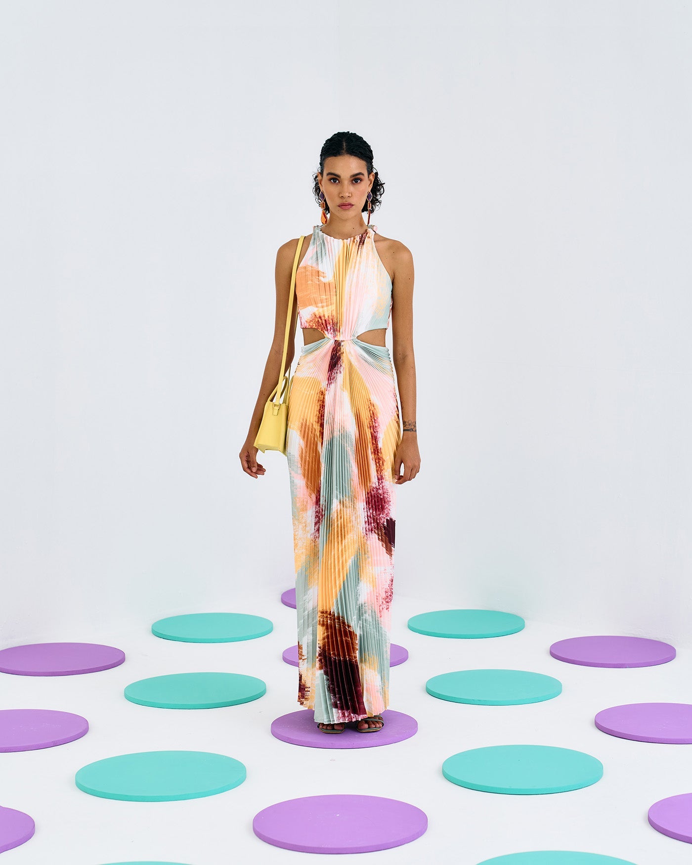 PRINT PLEATED HALTER GOWN