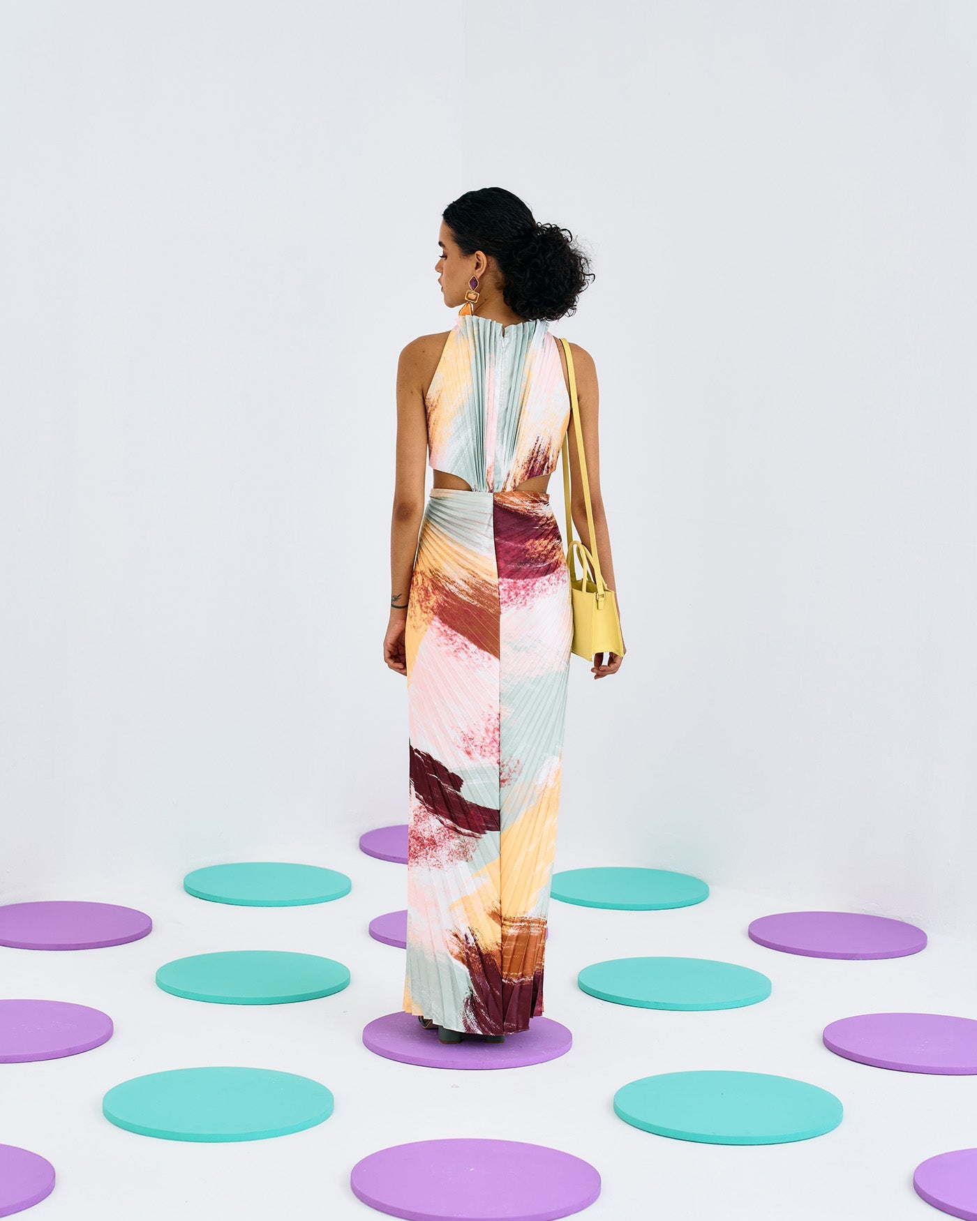 PRINT PLEATED HALTER GOWN