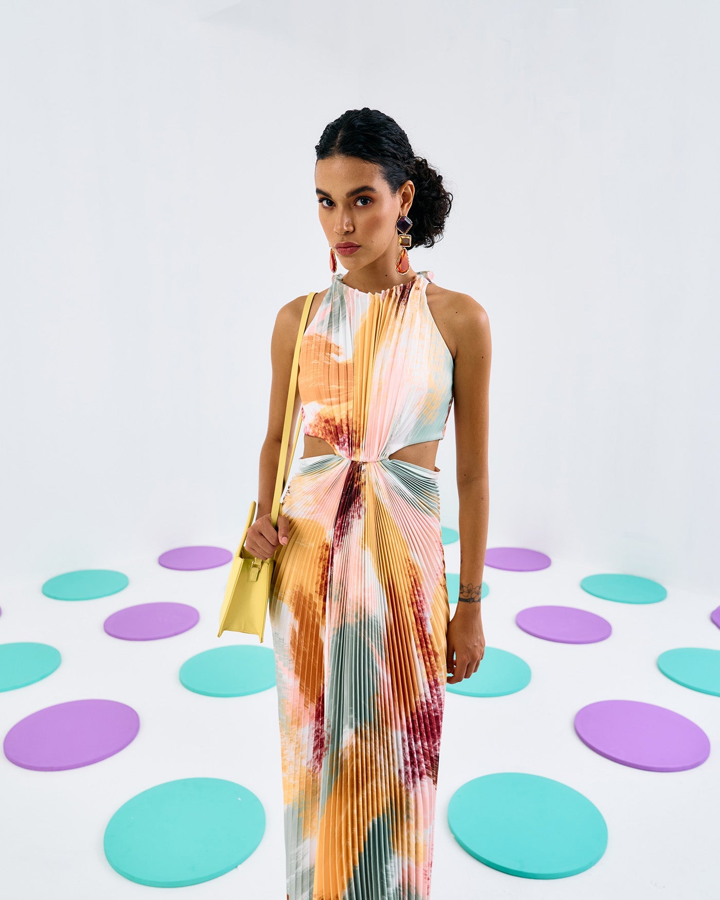 PRINT PLEATED HALTER GOWN