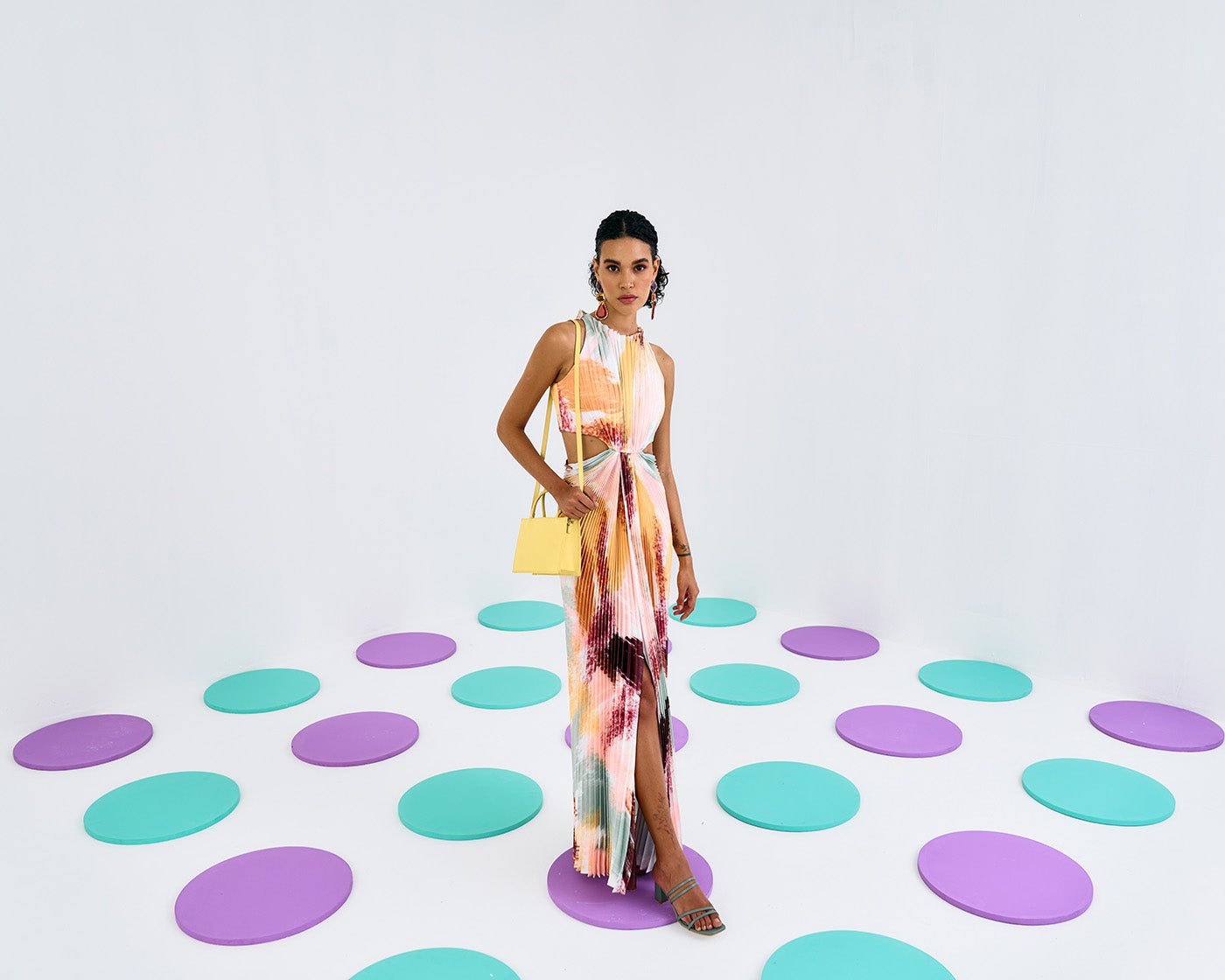 PRINT PLEATED HALTER GOWN