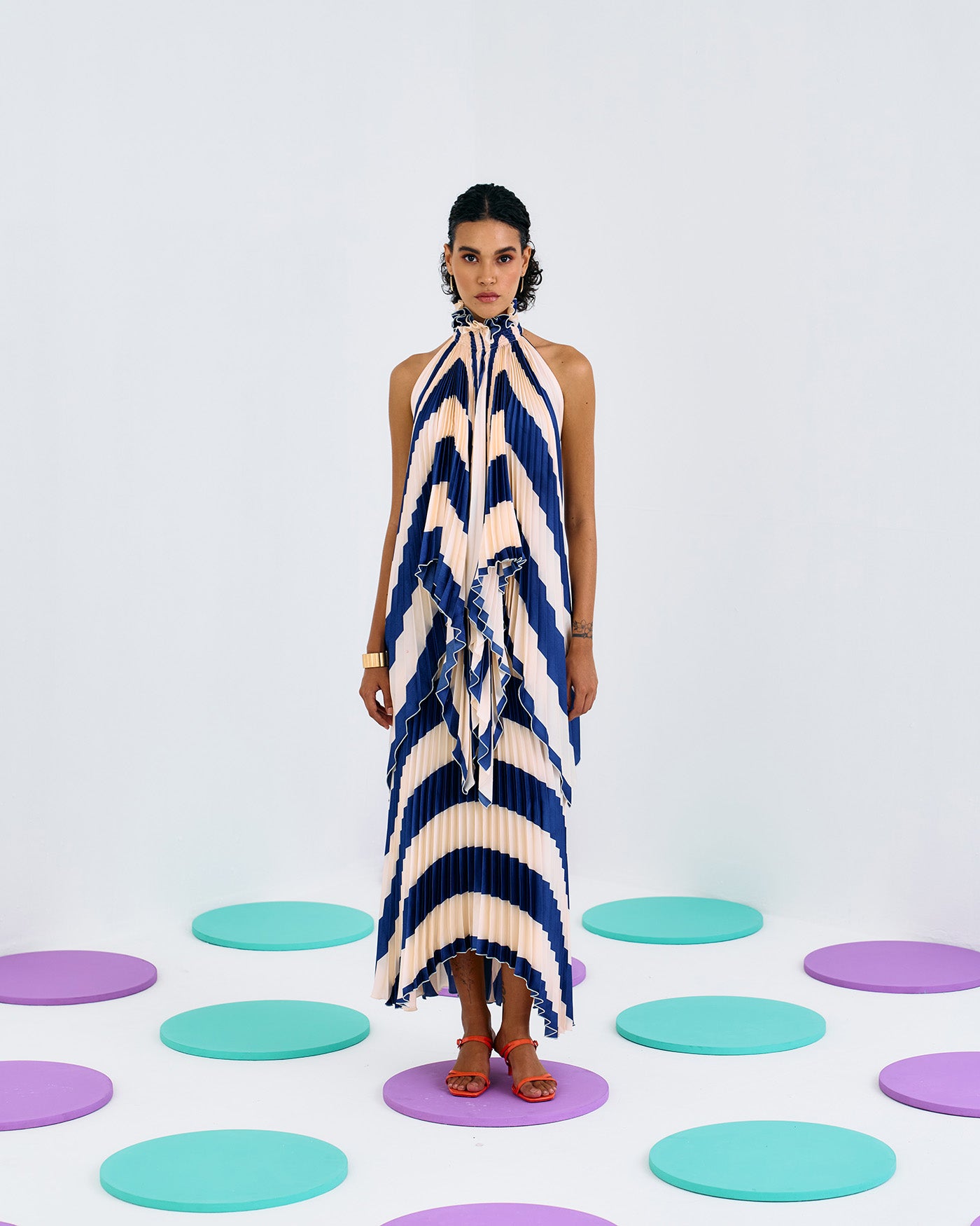 STRIPE HALTER PLEATED TOP