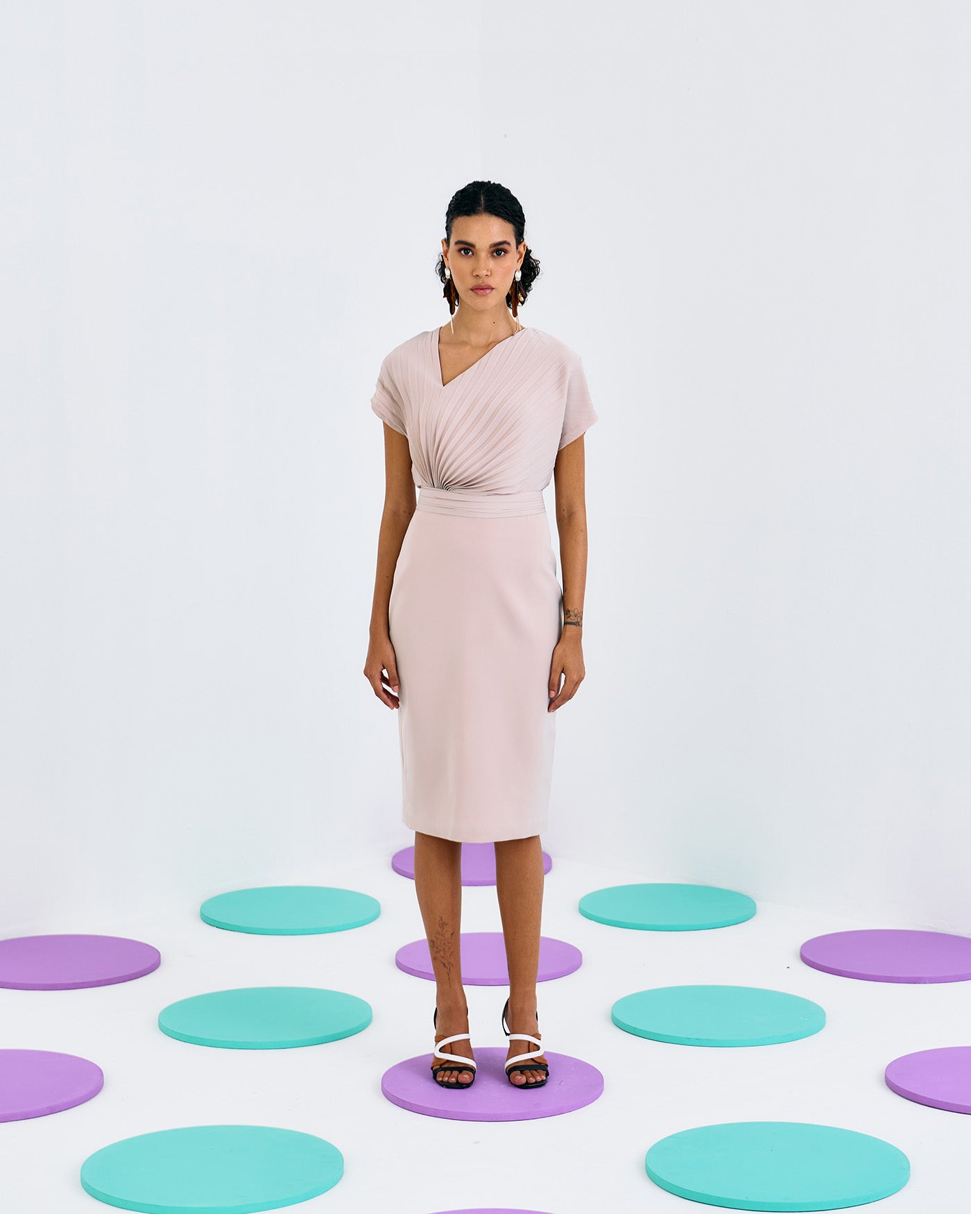 BEIGE CLASSIC PLEATED DRESS