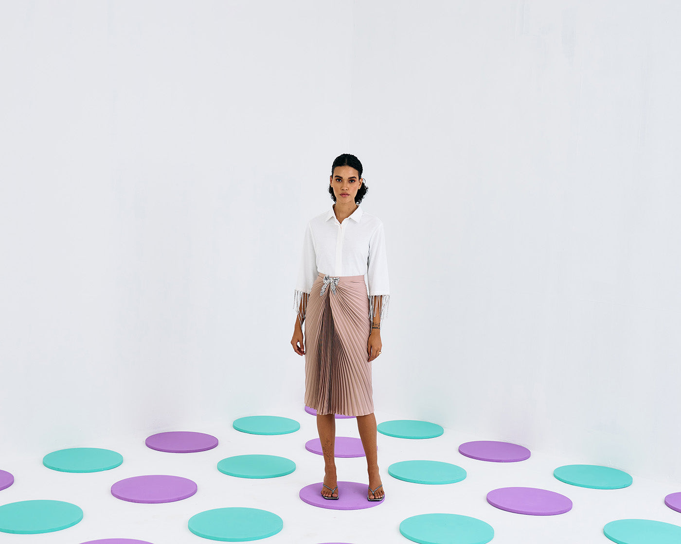 BEIGE FORVER PLEATED SKIRT