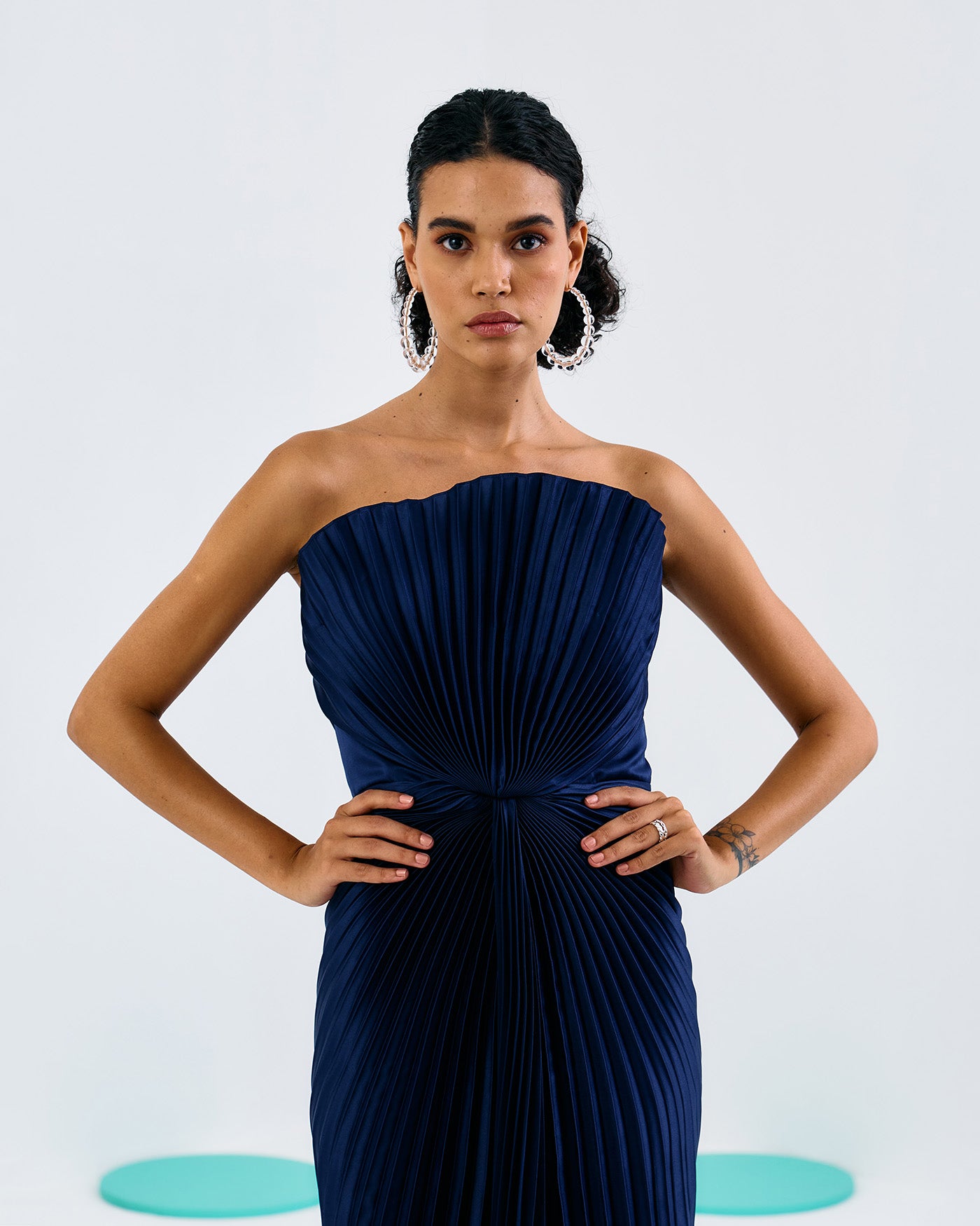 BLUE PLEATED TUBE GOWN