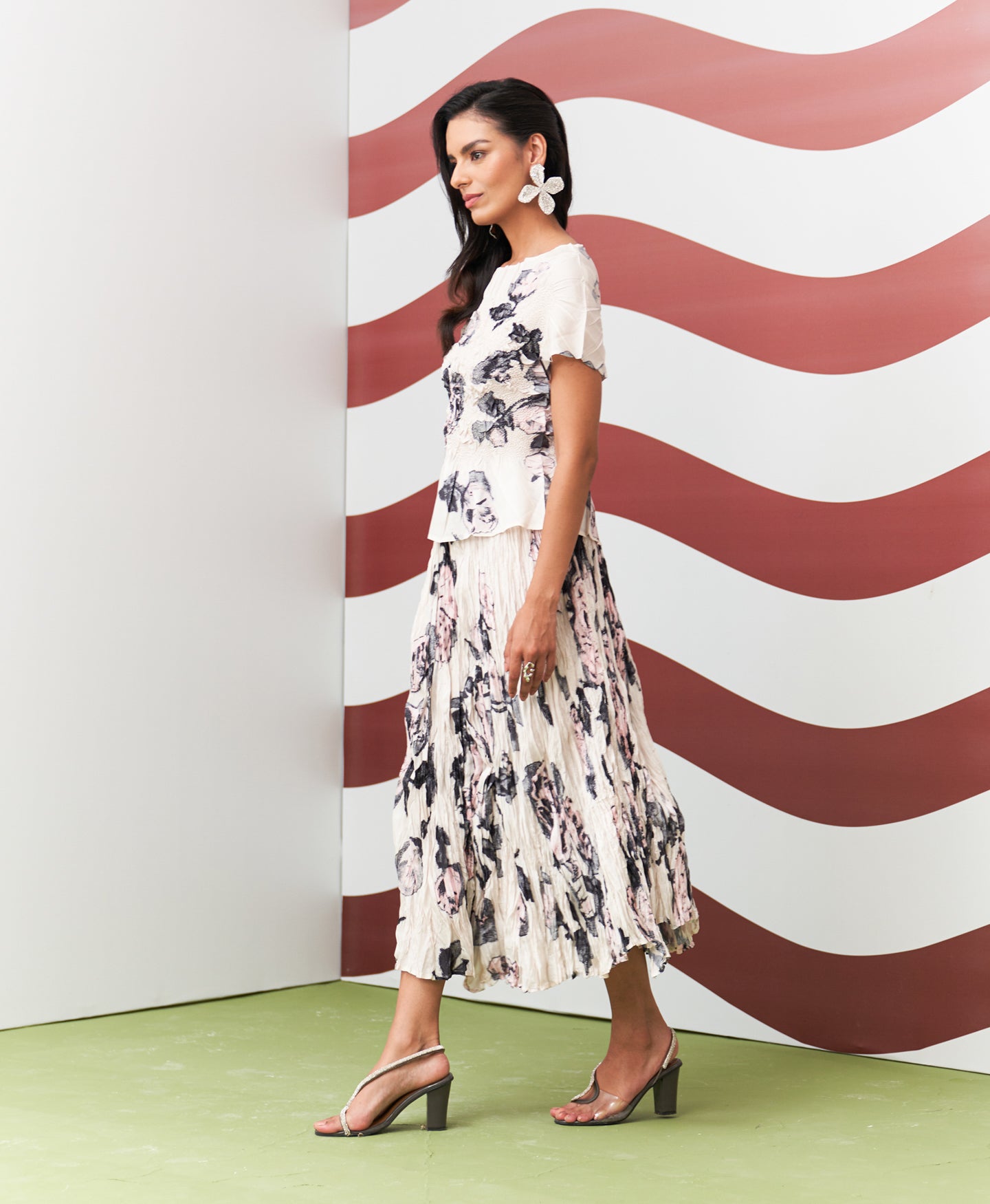 WHITE JASMIN SKIRT SET