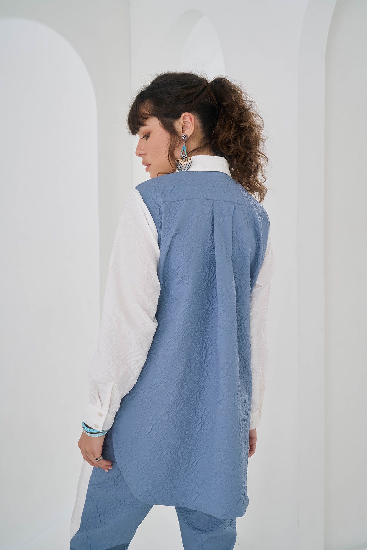 BLUE WHITE COLORBLOCK CRUSHED COORD SET