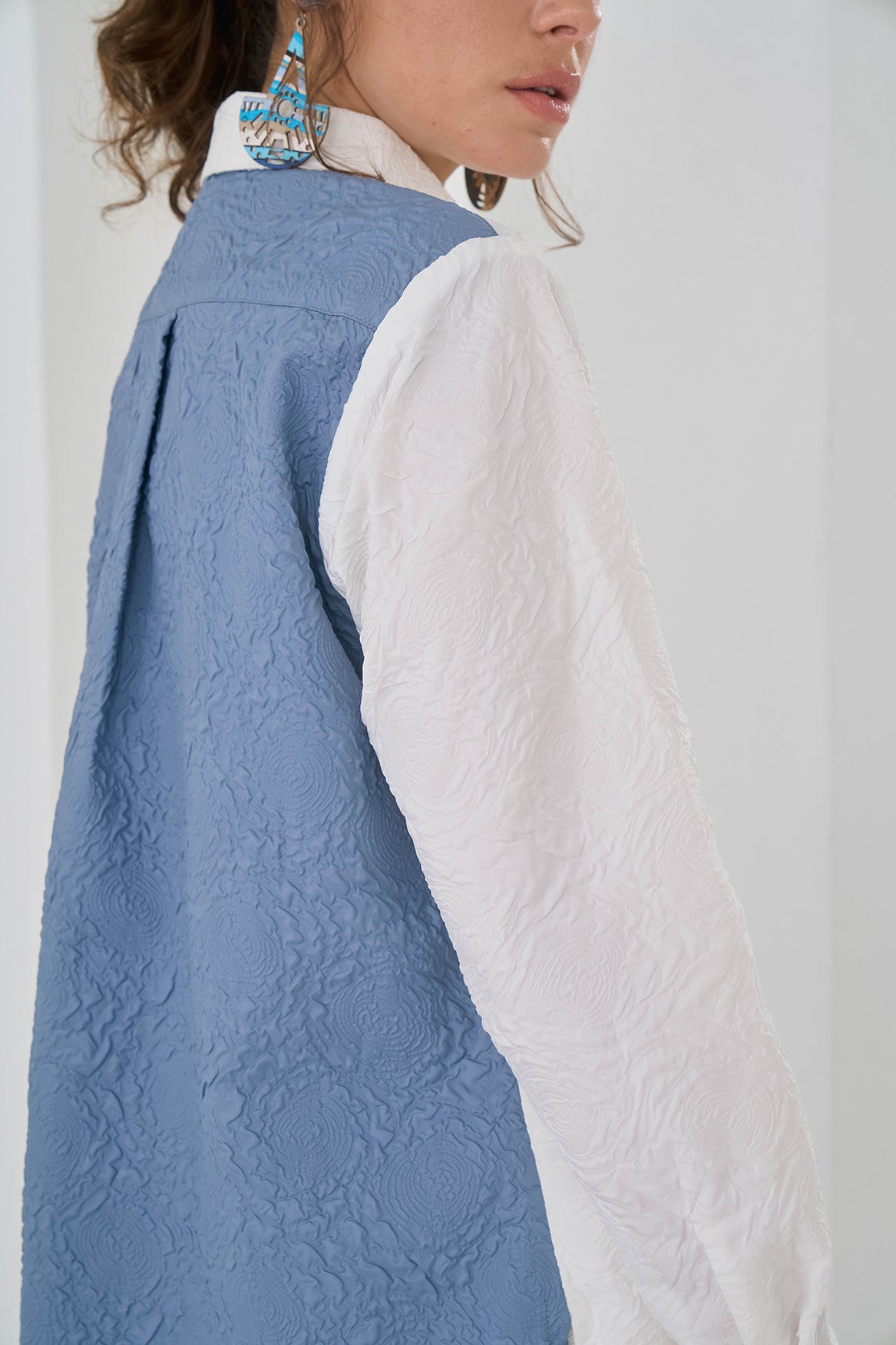 BLUE WHITE COLORBLOCK CRUSHED COORD SET