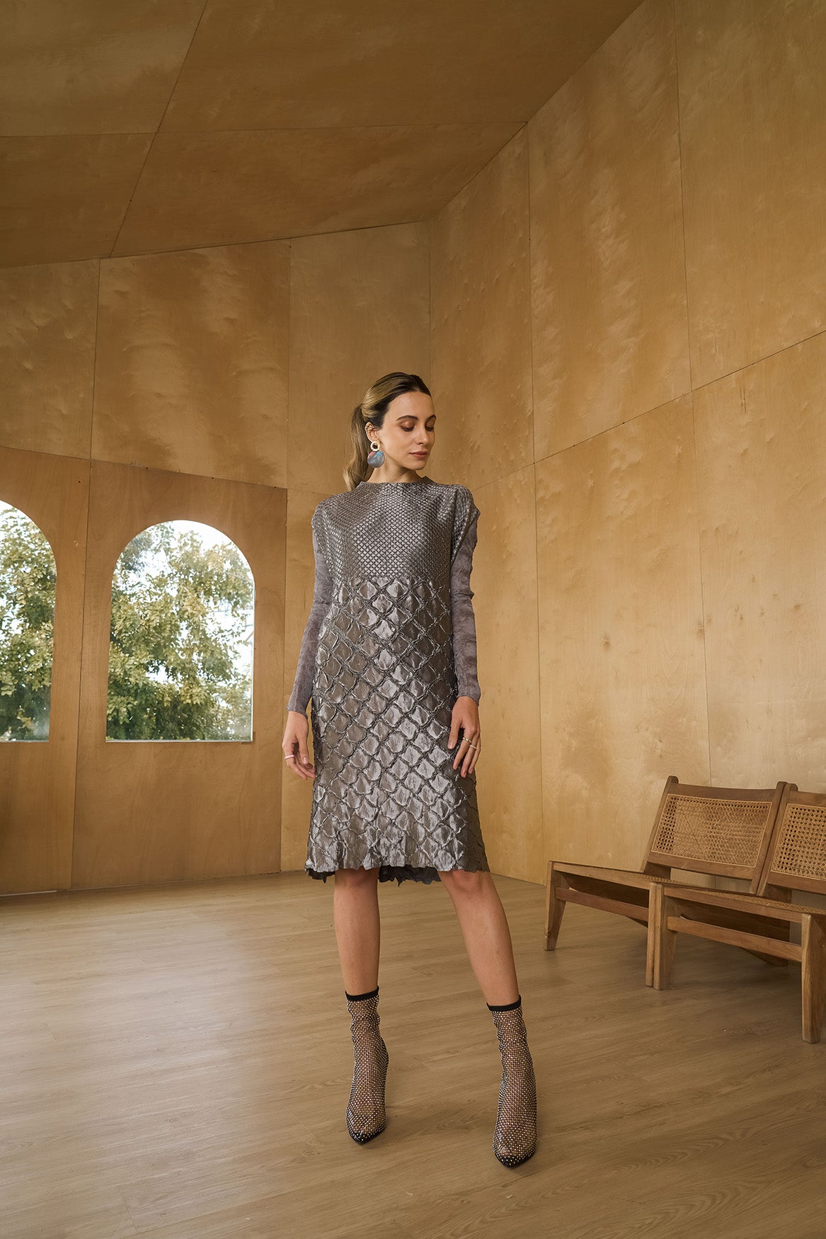 GREY MERMAID TEXTURED DRESS