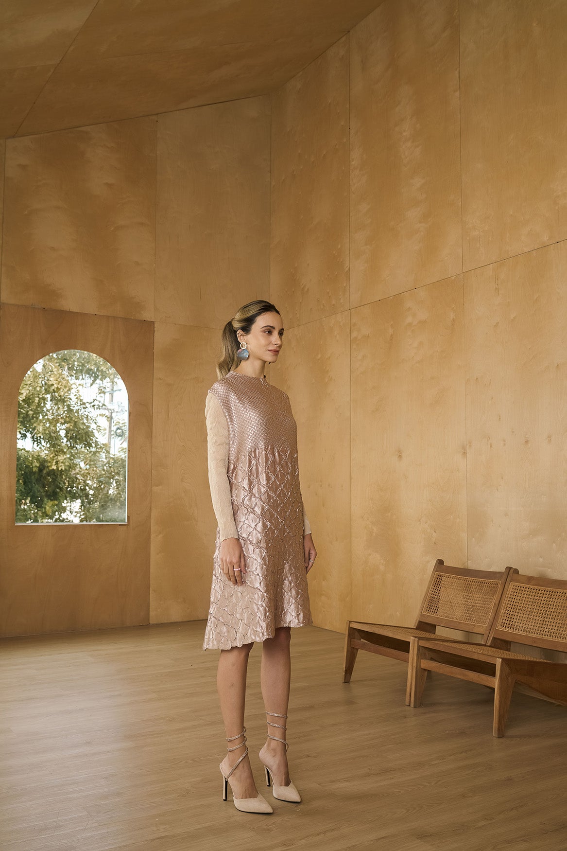 IVORY MERMAID TEXTURED DRESS