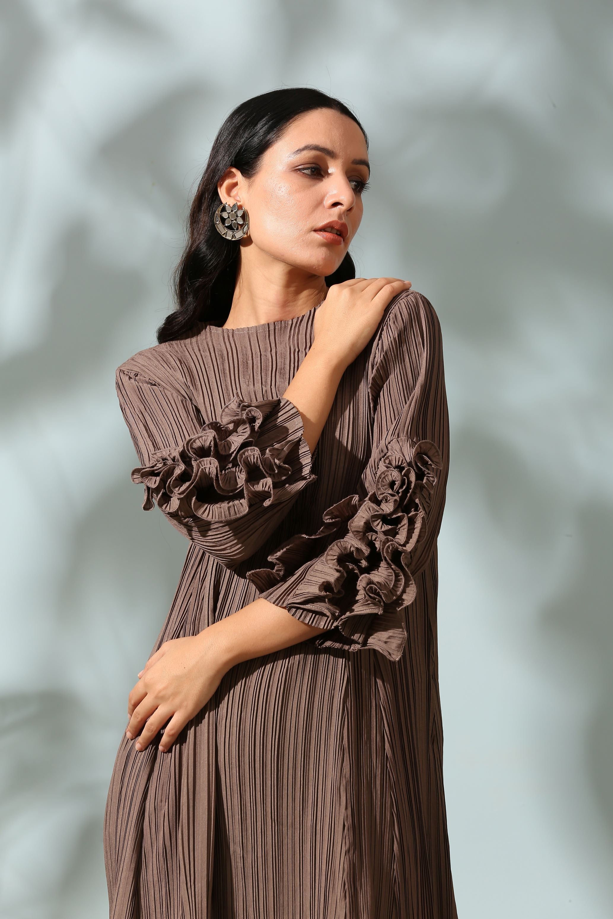 BROWN FRILL EDGE DRESS