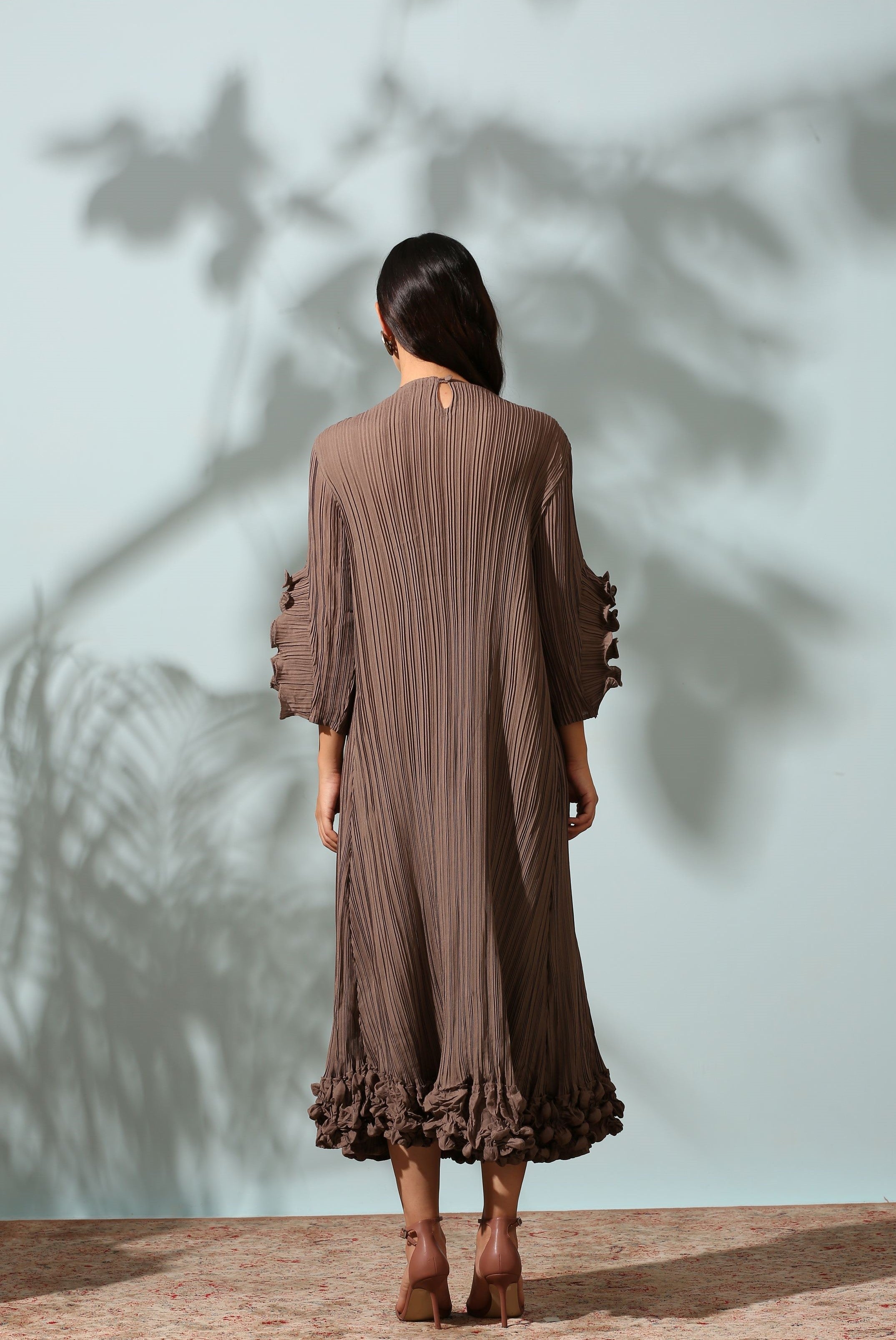 BROWN FRILL EDGE DRESS