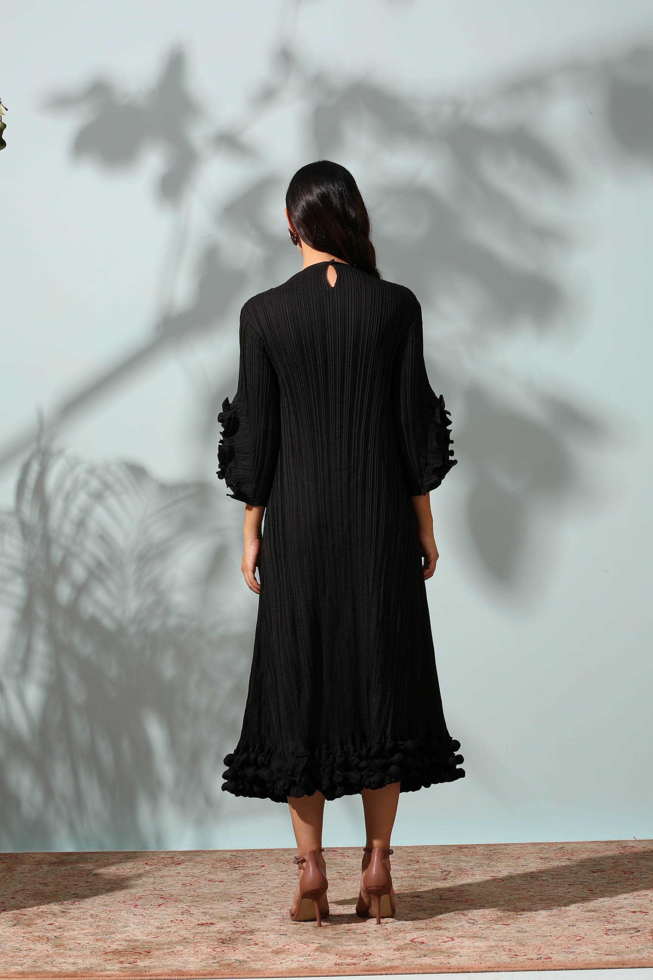 BLACK FRILL EDGE DRESS