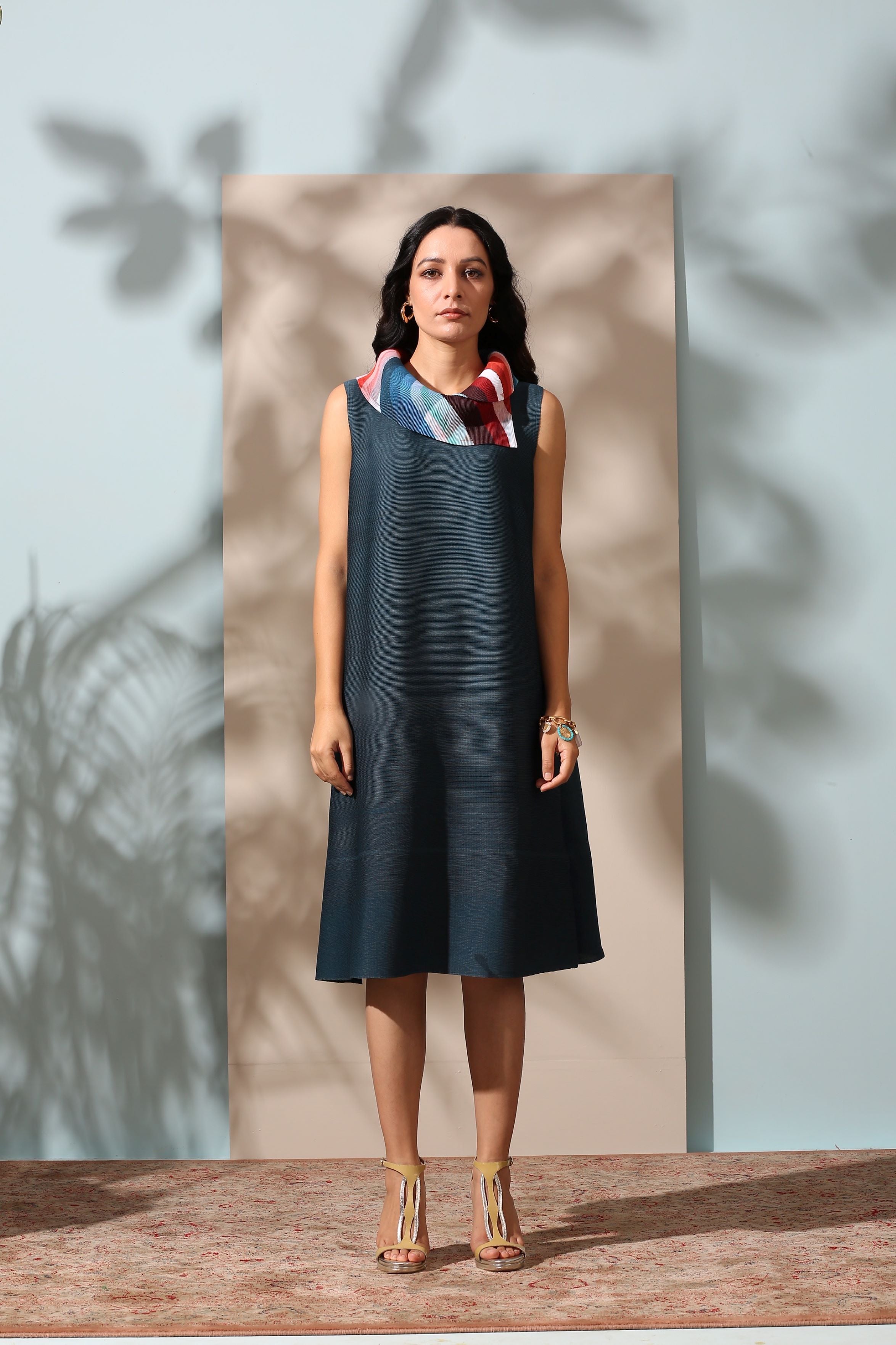 GREEN PRINTED SCARF NECK DRESS