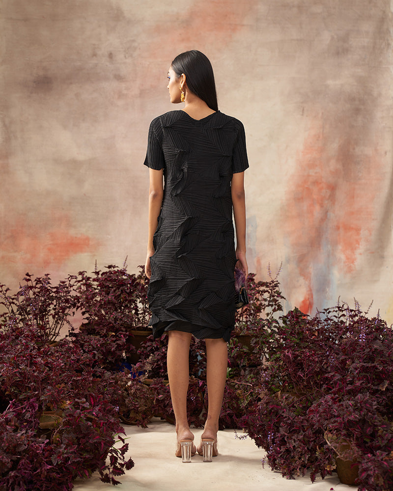 BLACK CRUSHED TEXTURED DRESS