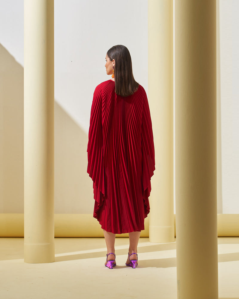 RED PLEATED CAPE