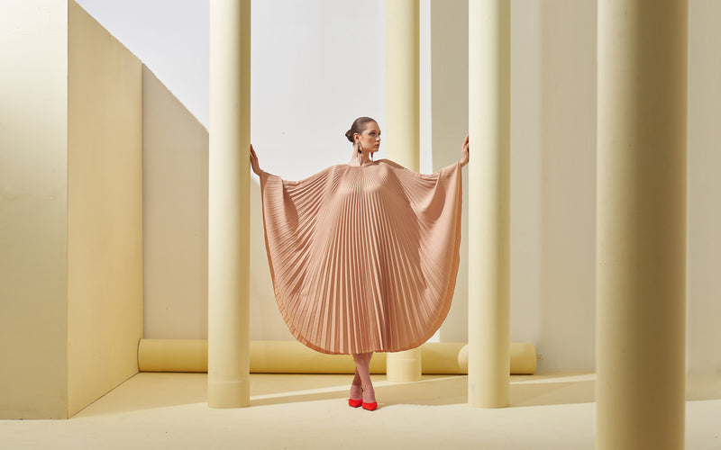 BEIGE PLEATED CAPE