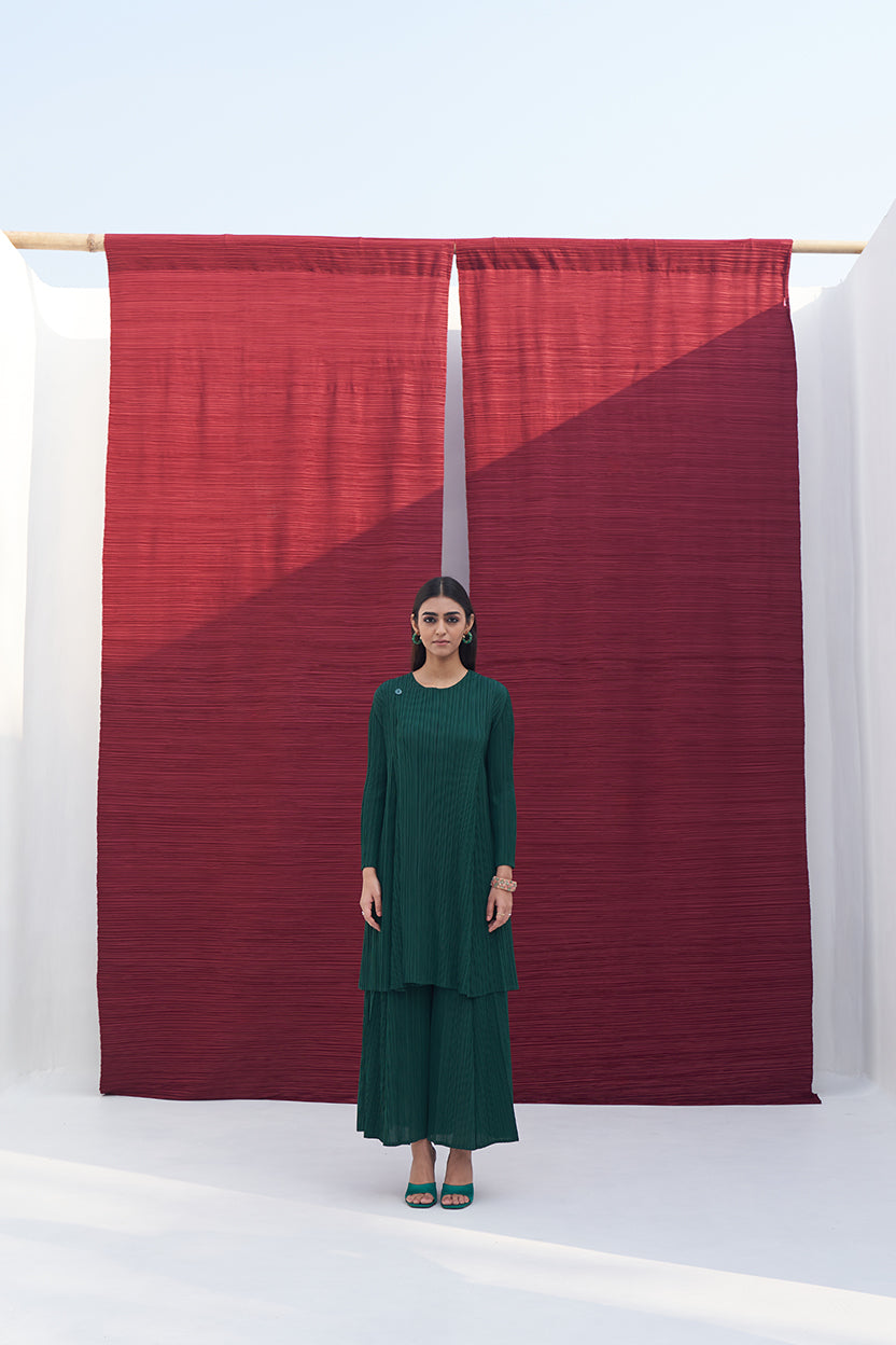 GREEN FLAP BUTTON KURTI SET