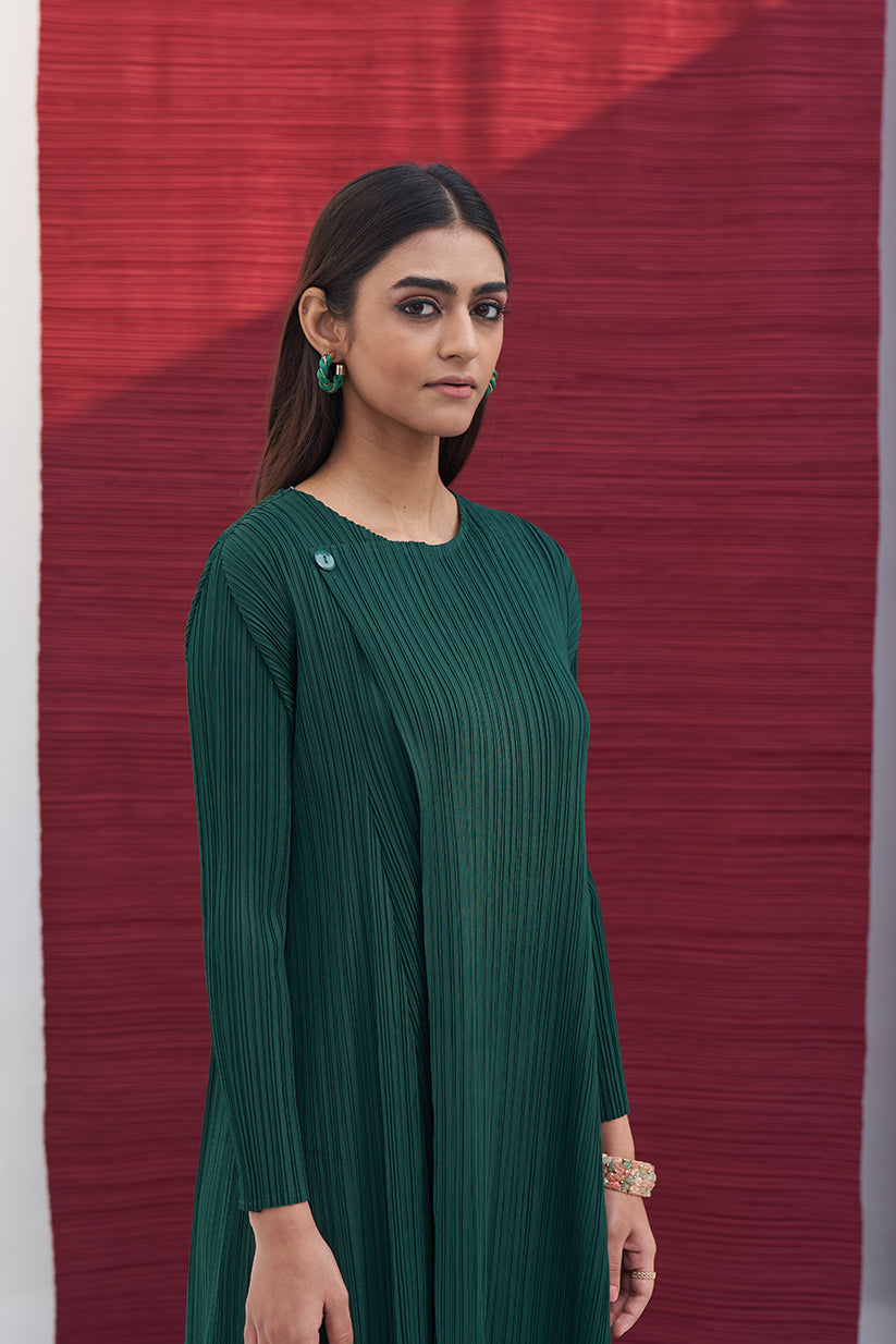 GREEN FLAP BUTTON KURTI SET