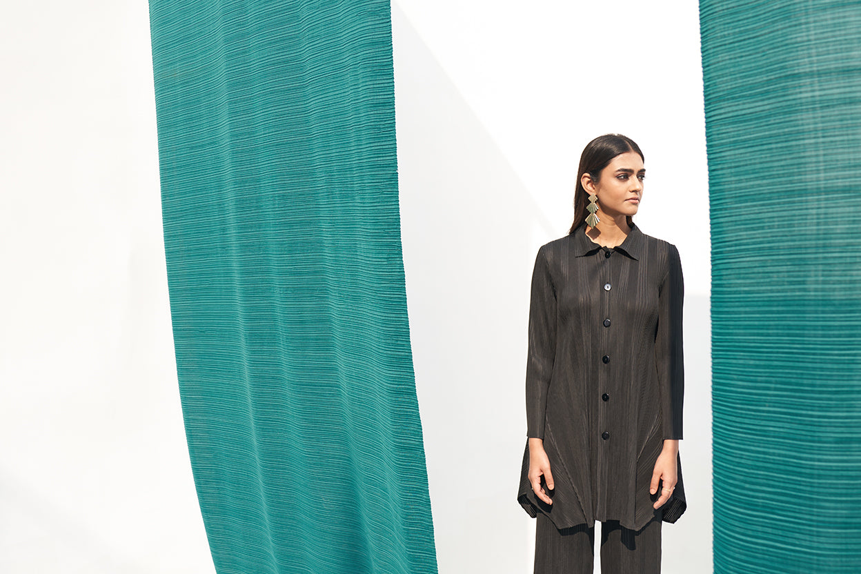 BLACK FRENCH PLEATED COORD SET