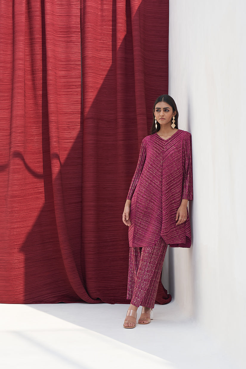 RED METALLIC LONG V NECK COORD SET