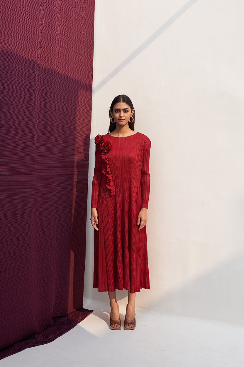 MAROON FLOWER EMBELLISHED PLEATED MIDI DRESS