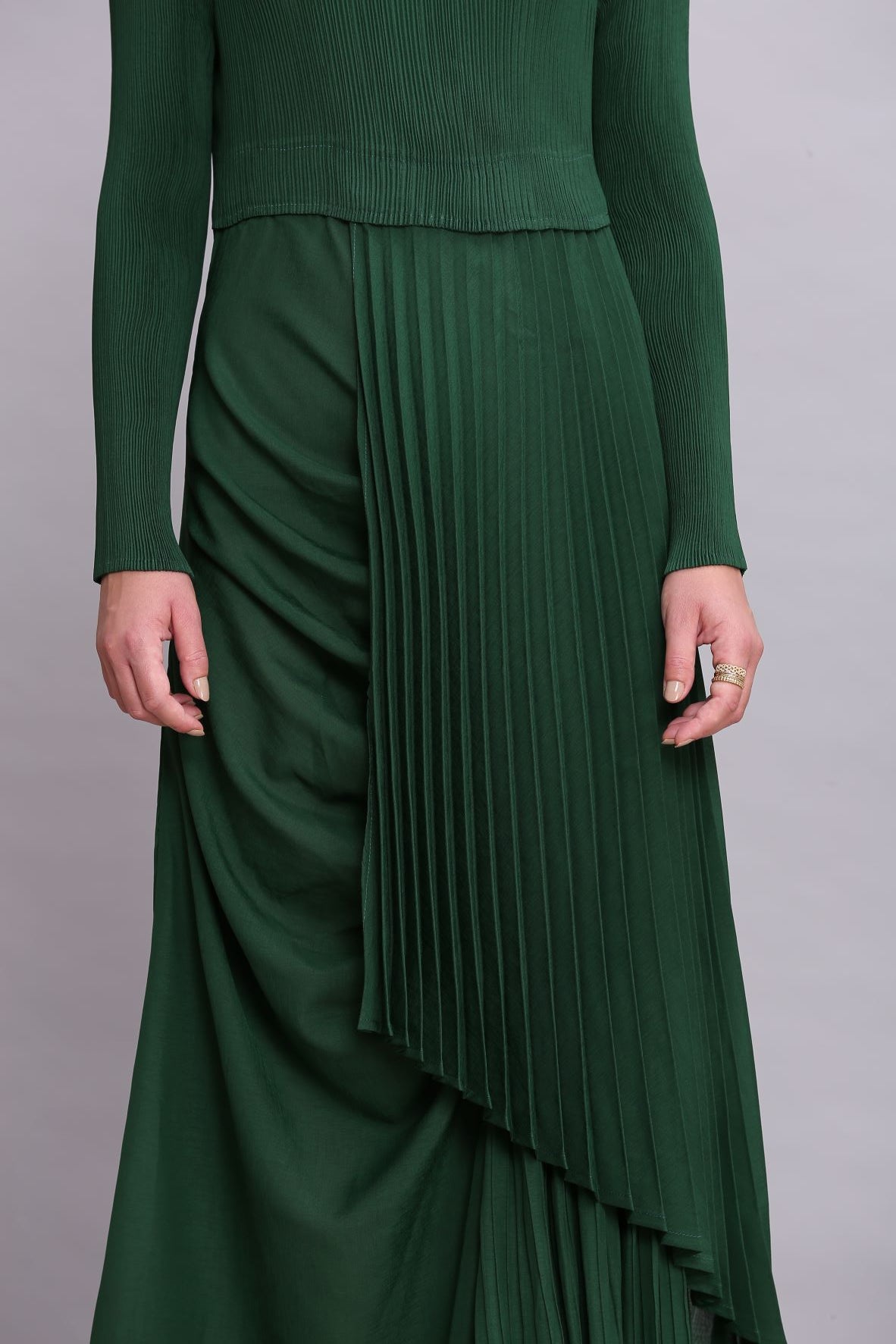 GREEN PLEATED DRAPE DRESS