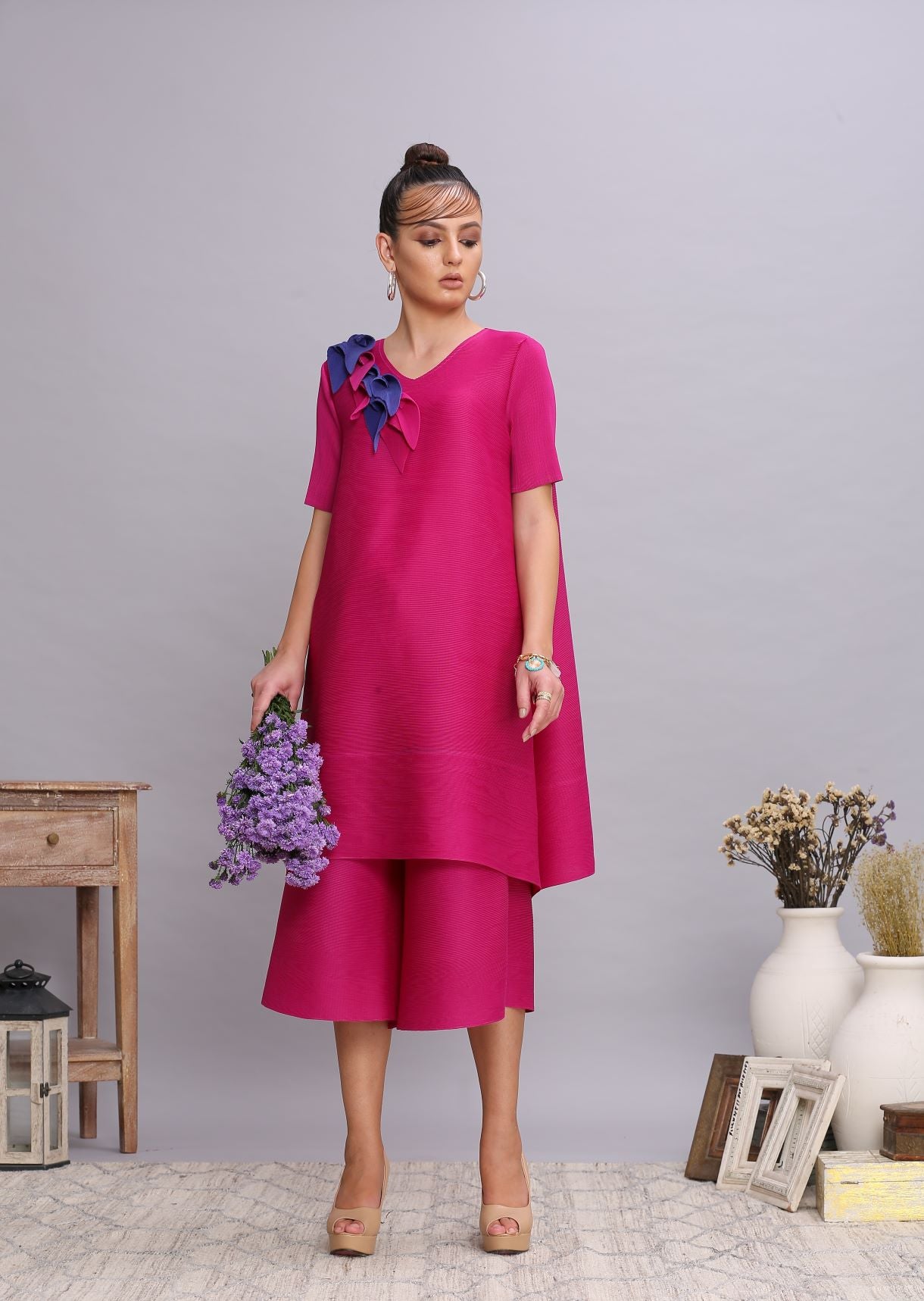 FUSCIA DETAIL NECK KURTI SET
