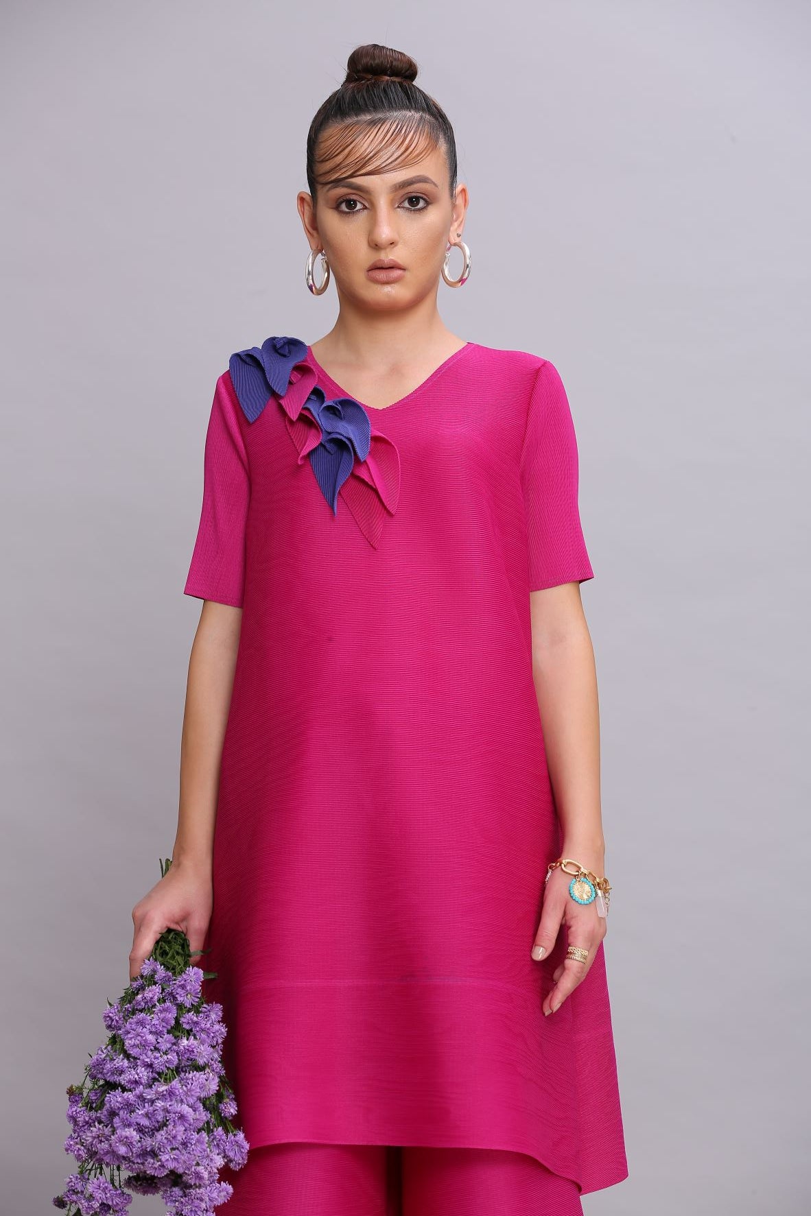 FUSCIA DETAIL NECK KURTI SET