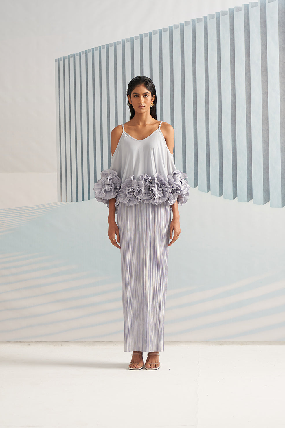 GREY FLOWER EDGE GOWN