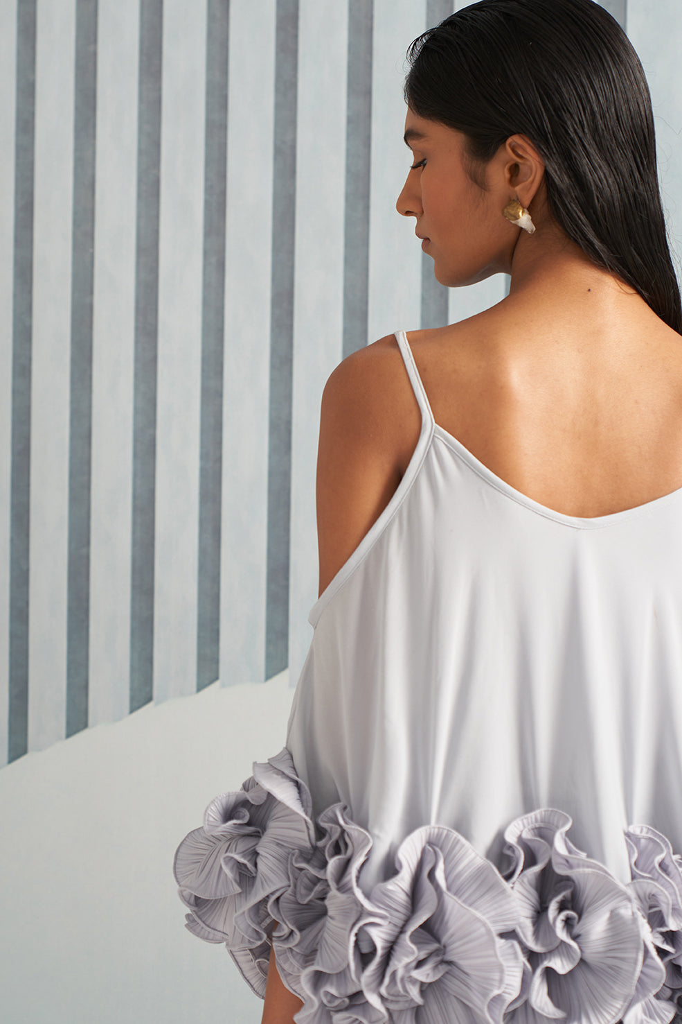 GREY FLOWER EDGE GOWN