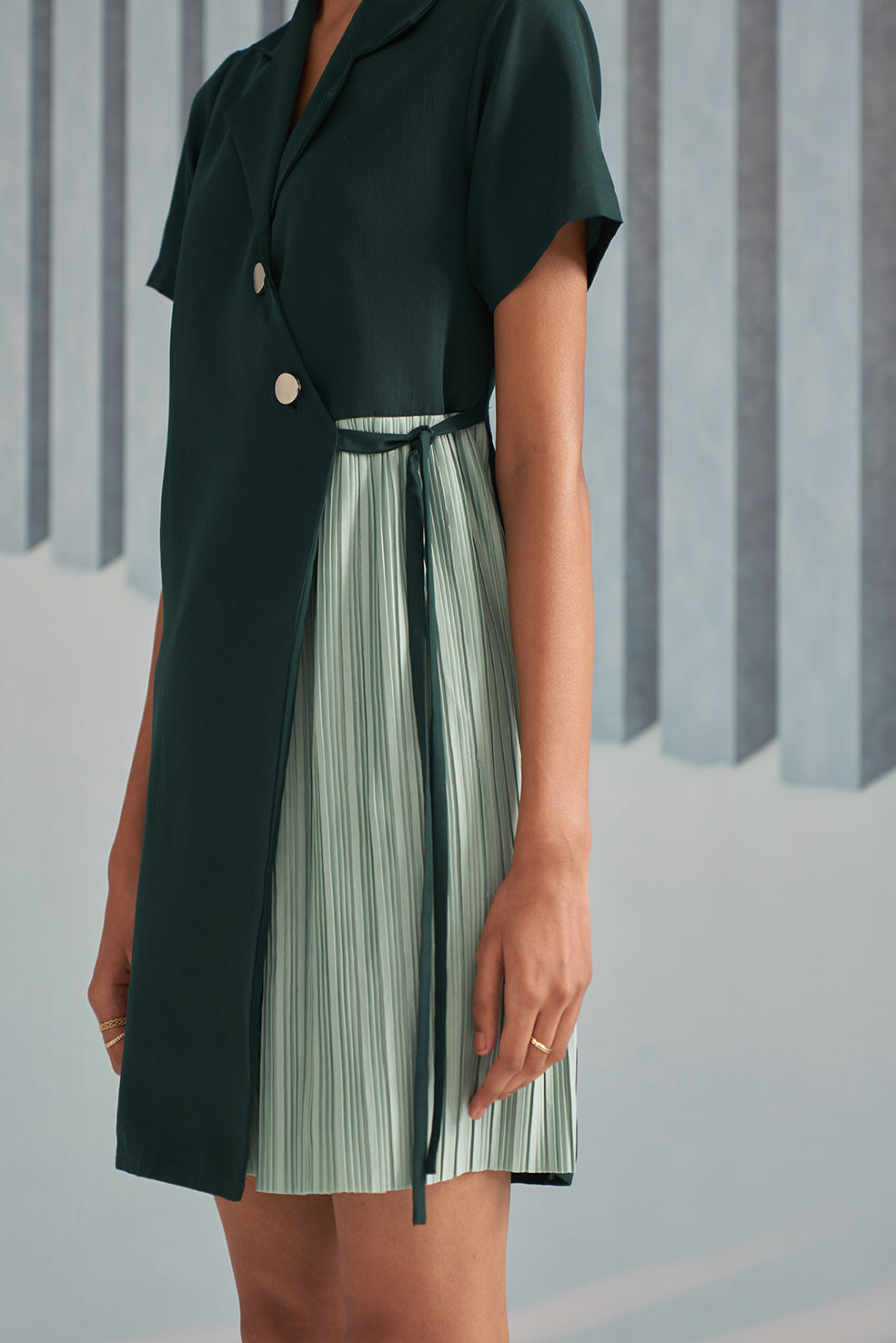 GREEN TRENCH PLEATS DRESS