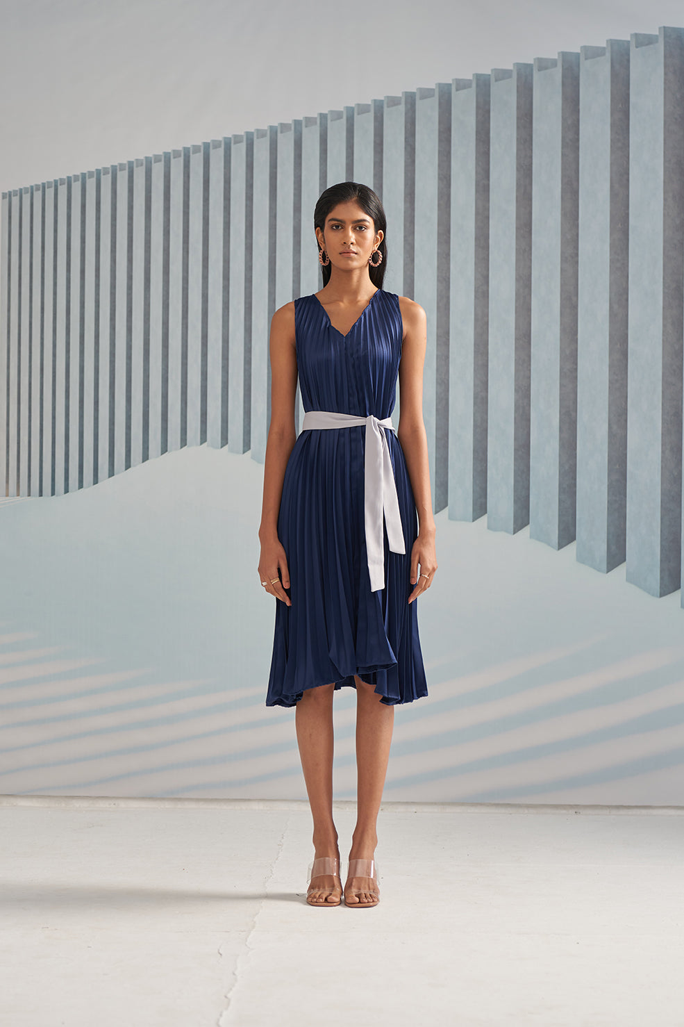 BLUE V NECK PLEATED DRESS