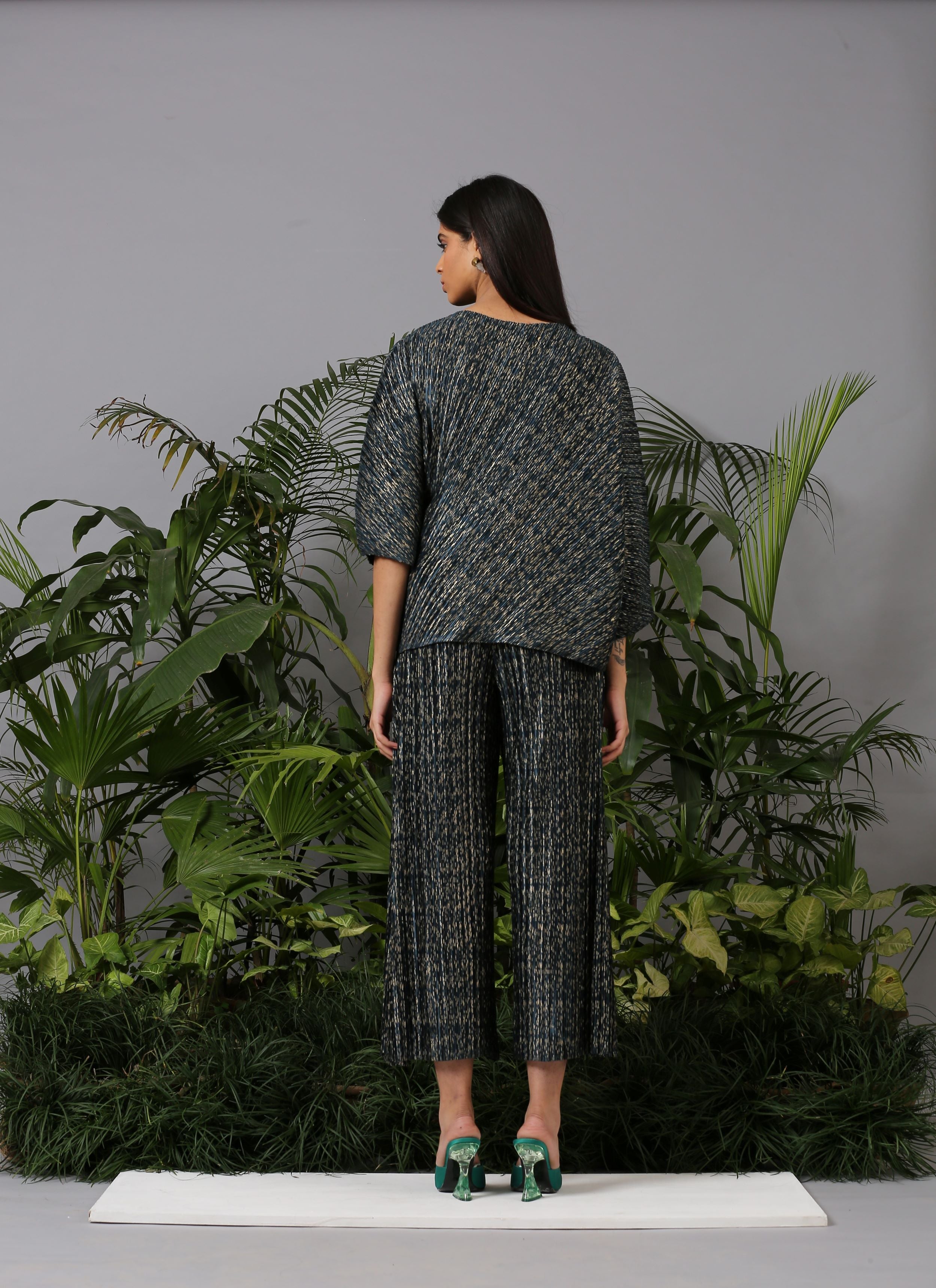 BLACK METALLIC DRAPE COORD SET