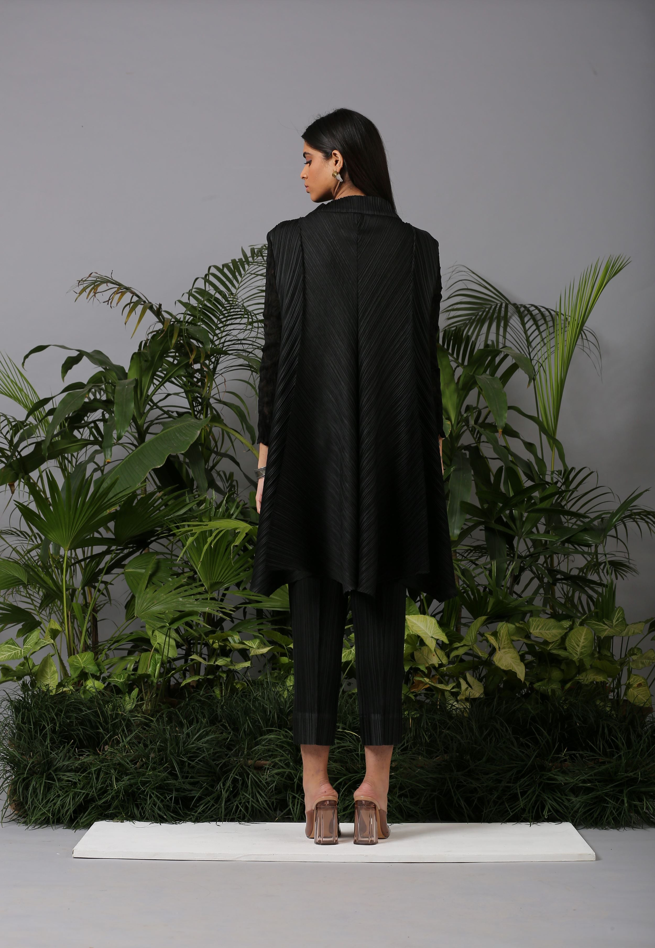 BLACK CRUSHED SLEEVES KURTI SET