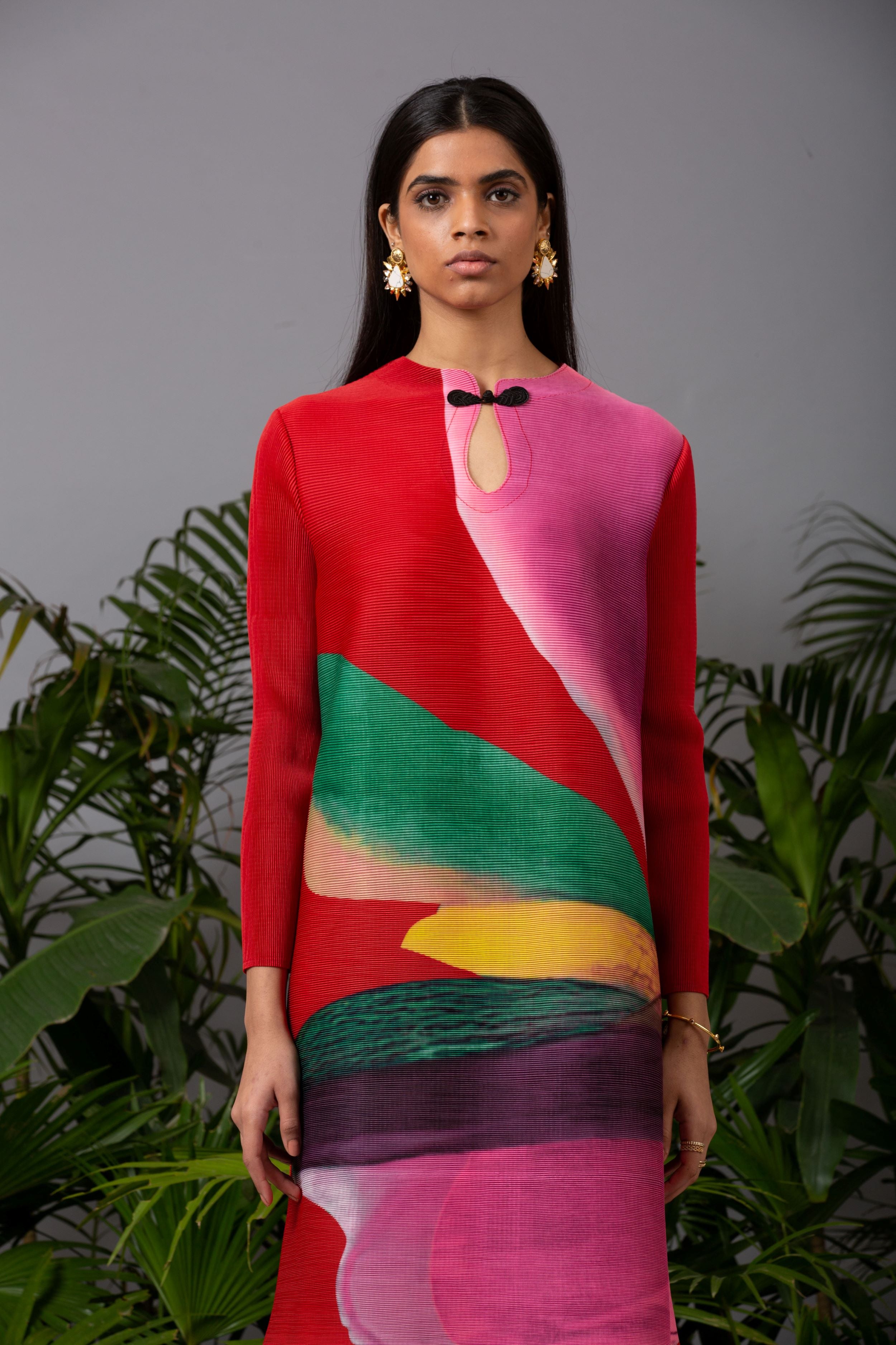 PINK VIBRANT PRINT PLEATS DRESS