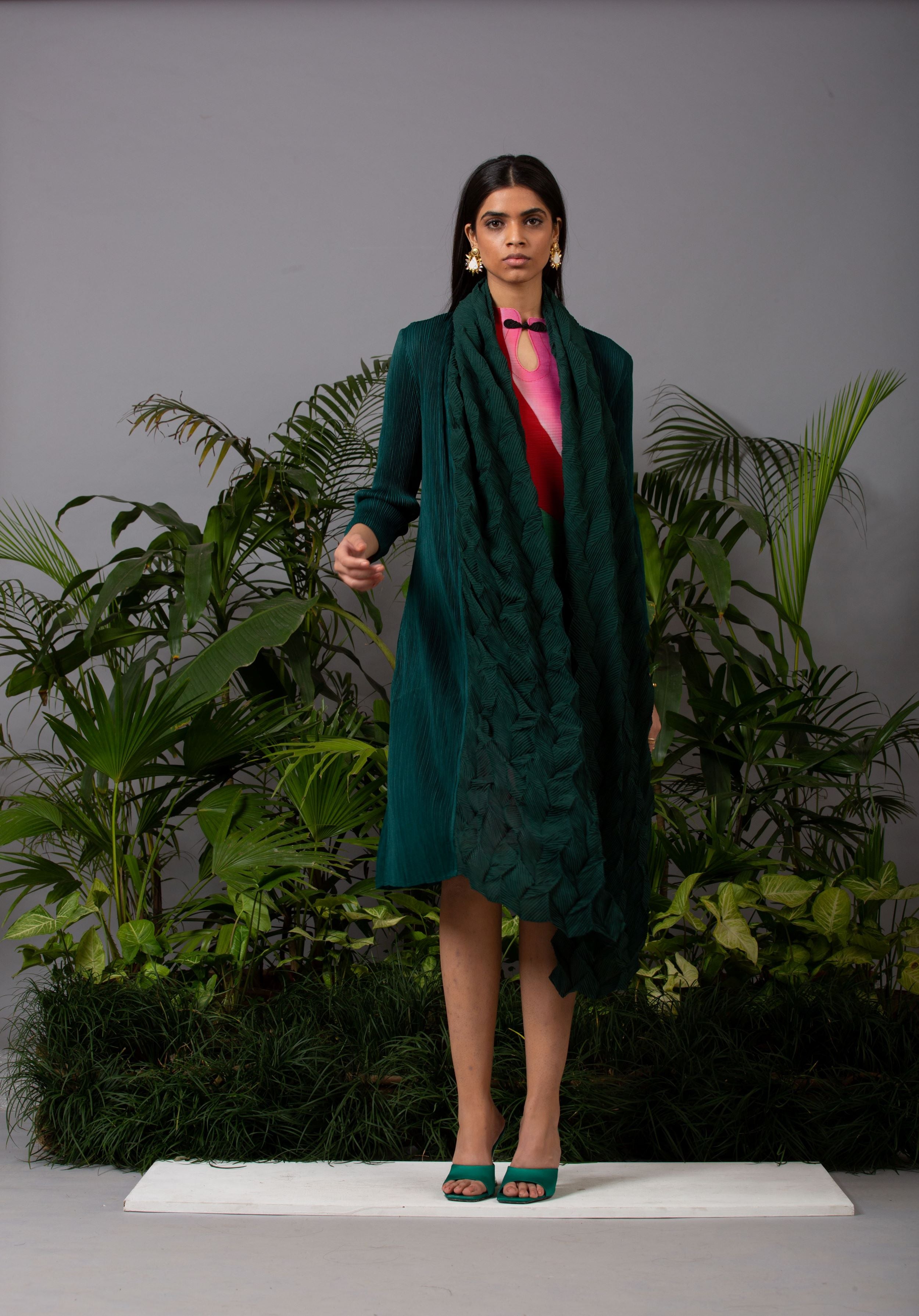 GREEN CRUSHED & TEXTURED JACKET