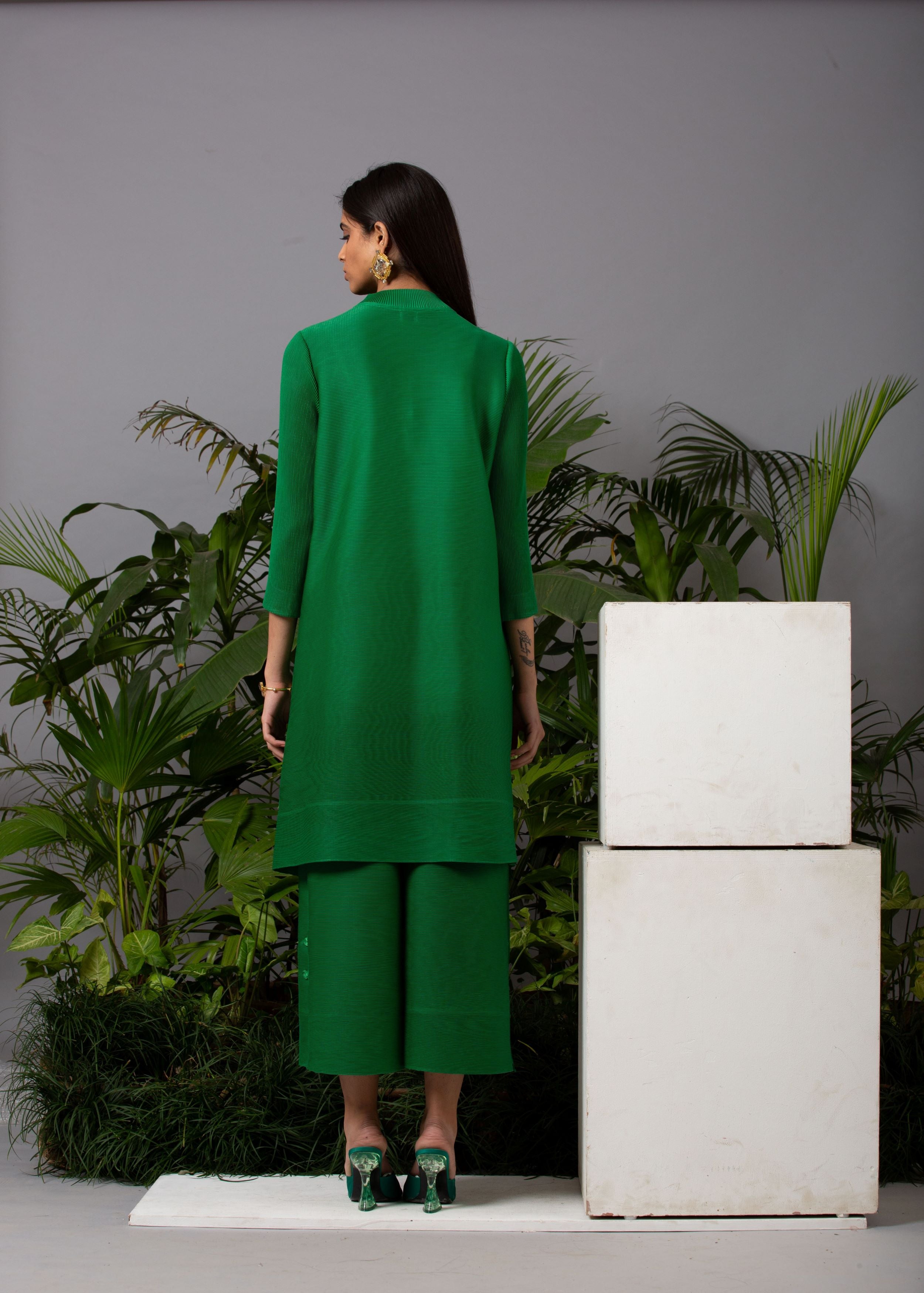 GREEN MANDARIN COLLAR SET